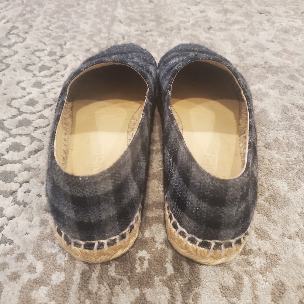 Chanel Plaid Flannel Espadrille Flats Size 35 - Picture 7 of 10
